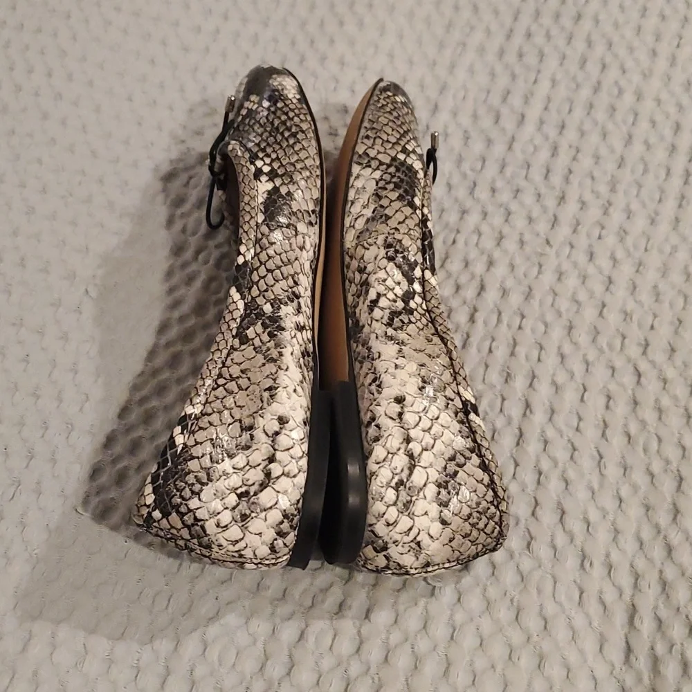 Sam Edelman Snake Skin Felicia Flats Size 5.5 (#5)